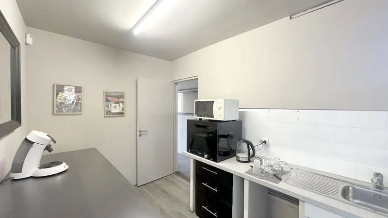 Photo 3
