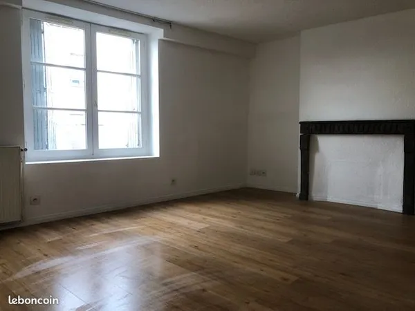 Studio 30 m2 Riom centre