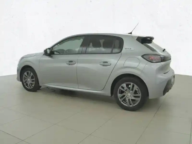 Peugeot 208 puretech 75 s&amp;s bvm5 — photo 17