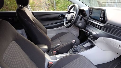 Hyundai i20 1.0 T-GDi MHEV 100 - Intuitive – 2022 – 27888 km – Hybride essence – Boîte Manuelle — photo 17