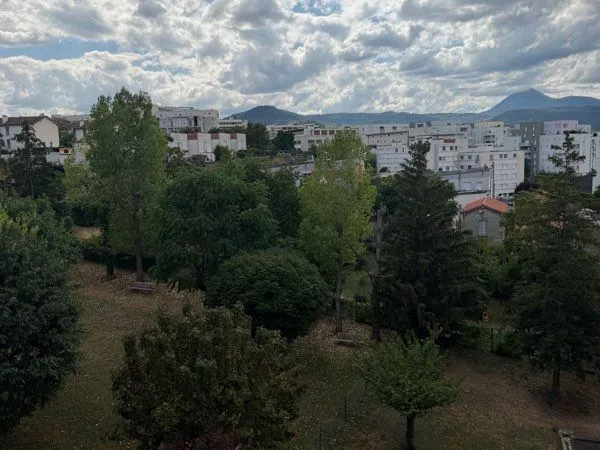 Clermont ferrand appartement t4 oradou