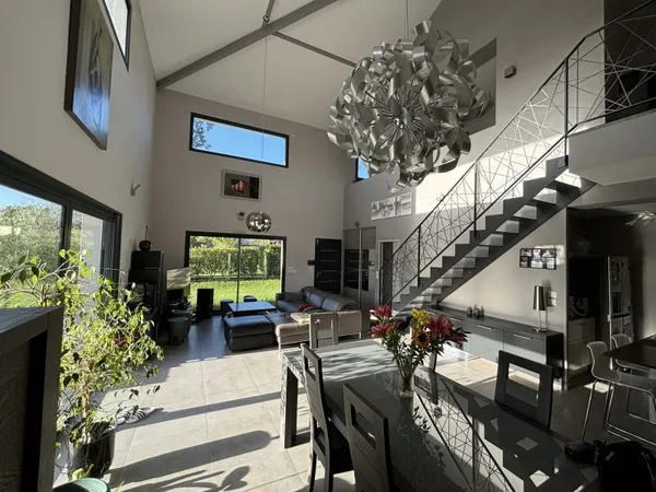 Vends maison moderne