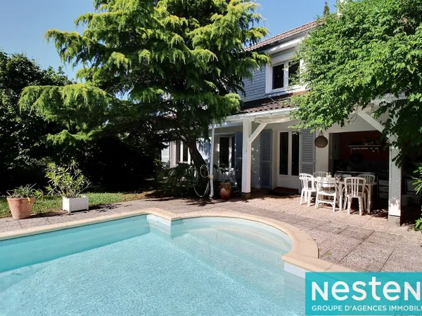 Maison 135 m² avec piscine et jardin Meyzieu Grand Large