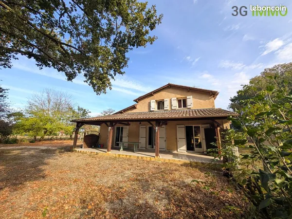 Ensemble immobilier avec grand terrain possible