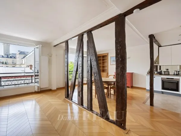 Paris 9e - Rochefoucauld/Saint-Lazare - Appartement aux vues dégagées