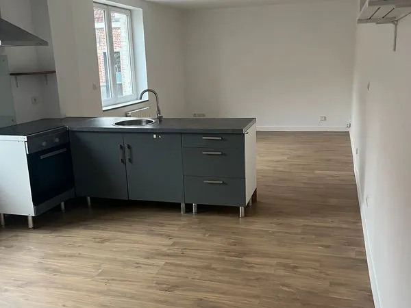 A louer Appt TRIPLEX T3 75m² LILLE WAZEMMES - RUE HOPITAL SAINT ROCH
