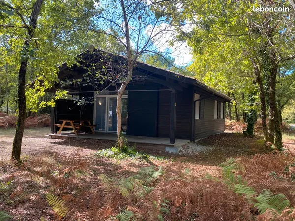 Maison de plain-pied 3 chambres dans parc avec accès direct au lac de Lacanau