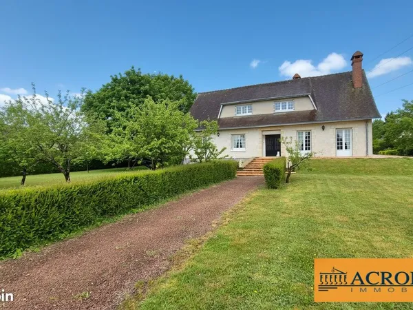 Maison 12 pièces 213 m²