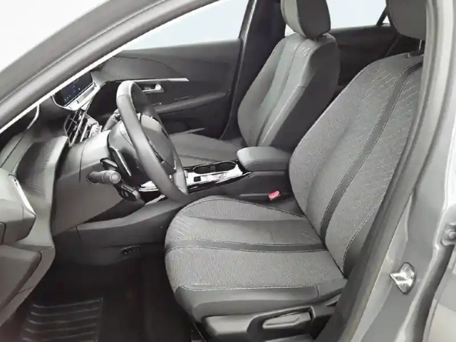 Peugeot 208 hybrid 110 ch e-dcs6 — photo 33
