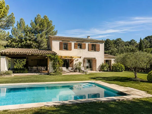Maison 7 pièces 220 m²