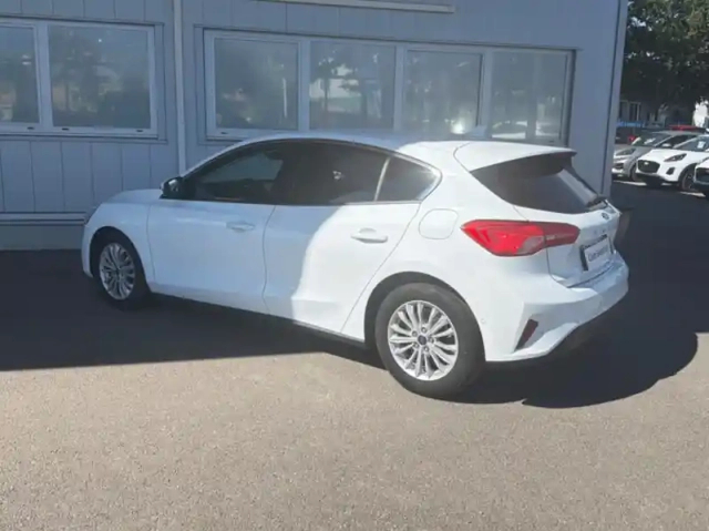 Ford Focus 1.0 ecoboost 125ch titanium — photo 13