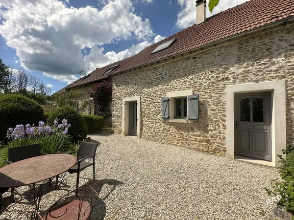 Maison 6 pièces 198 m²