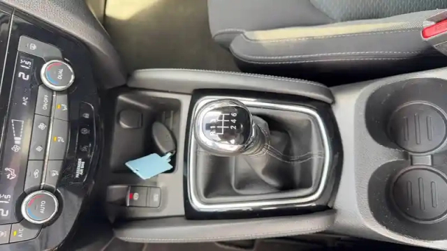 Nissan Qashqai 1.3 dig-t 140 — photo 14