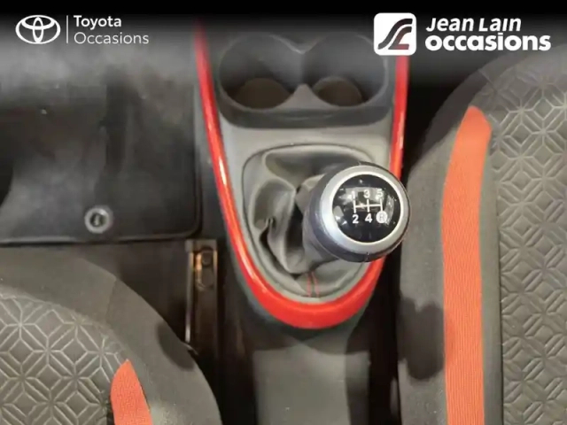 Toyota Aygo X 1.0 vvt-i 72 — photo 13
