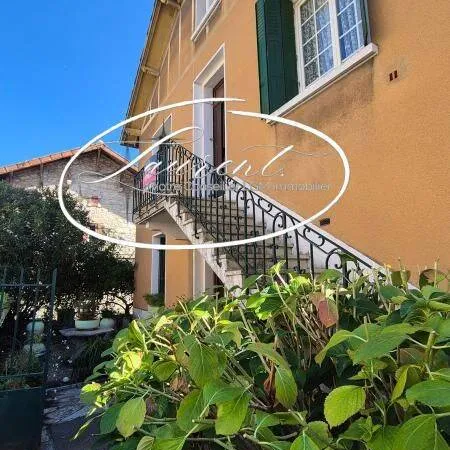 Maison 5 pièces 160 m²