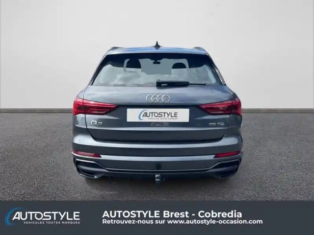 Audi Q3 35 tdi 150ch s line s tronic 7 — photo 9