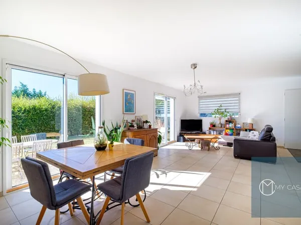 ECULLY - Maison familiale de 115 m2 de 2019 - 4 chambres et