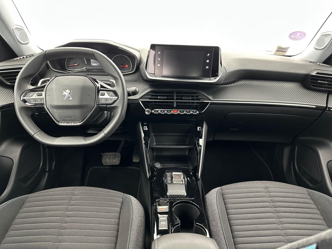 Peugeot 2008 puretech 130 s&s eat8 style — photo 11