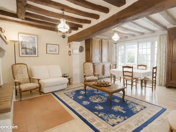Maison 8 pièces 233 m²