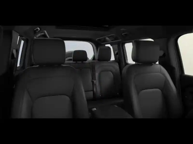 Land Rover Defender 110 2.0 p300e phev x-dynamic hse — photo 7