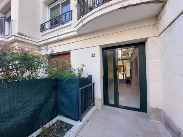 Bureau 62 m²