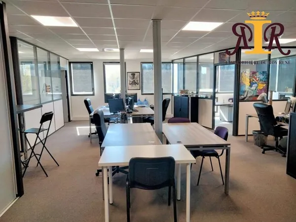 Local commercial 102 m²