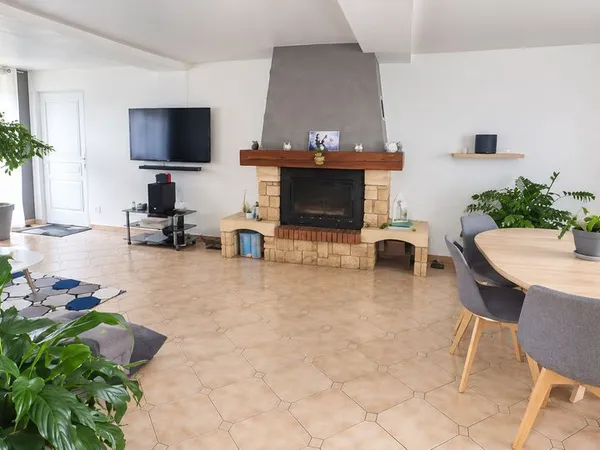 Maison rénovée de 148 m² avec 5 chambres