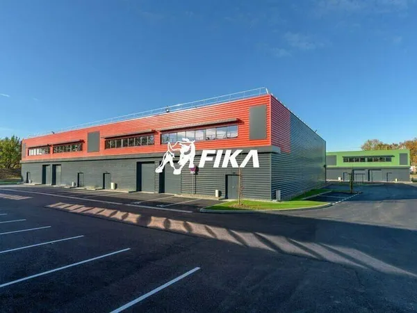 Local d'activité 339 m²