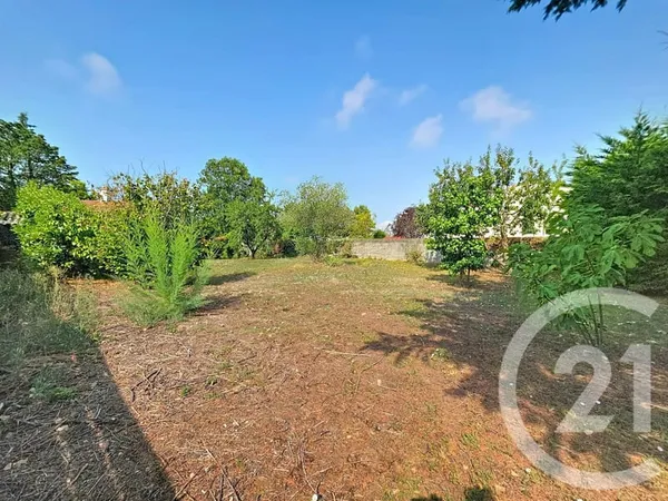 Terrain 536 m²
