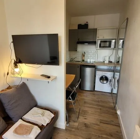 Studio coeur de ville 10 m² entièrement équipé