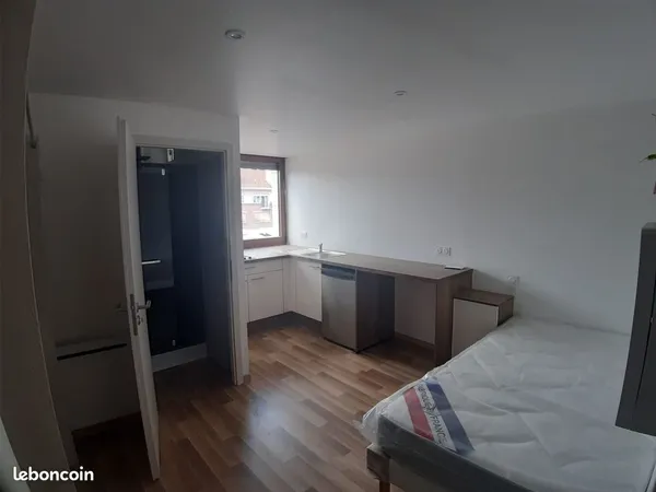 Studio 1 pièce 17 m²
