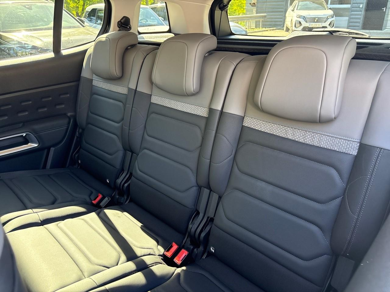 Citroën C5 Aircross hybrid rechargeable 225ch shine e-eat8 — photo 10