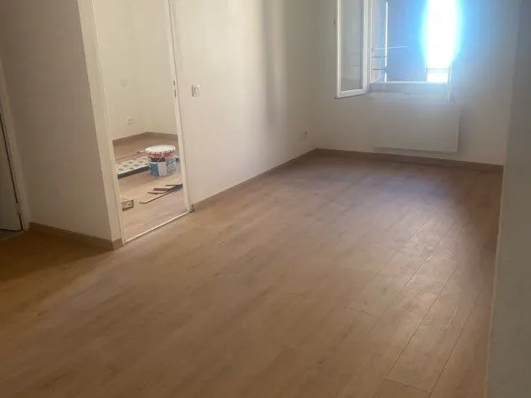 Loue F2 entièrement rénové