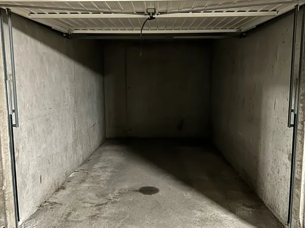 Garage box fermé