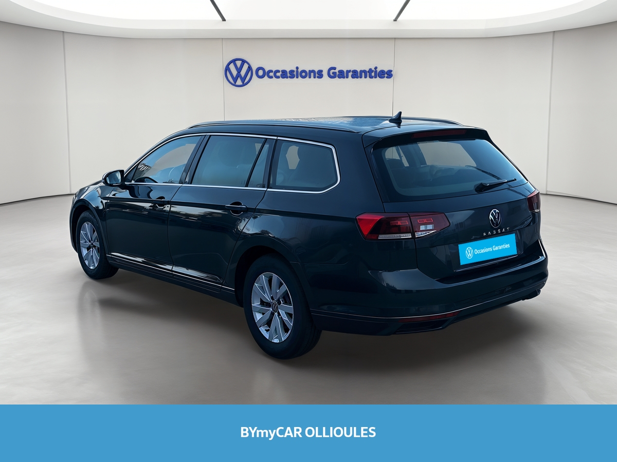 Volkswagen Passat SW 2.0 TDI EVO SCR 150 DSG7 — photo 3