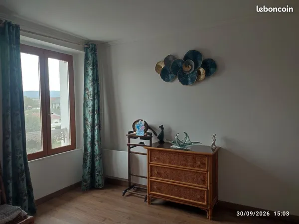 Chambre Colocation Velanne 1p 310€