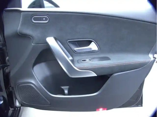 Mercedes Classe A 250 e hybrid eq amg line — photo 14
