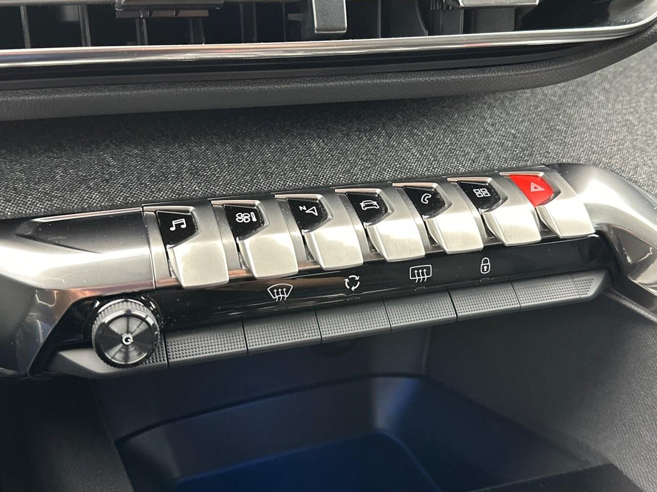 Peugeot 3008 puretech 130ch s&s eat8 allure pack — photo 27