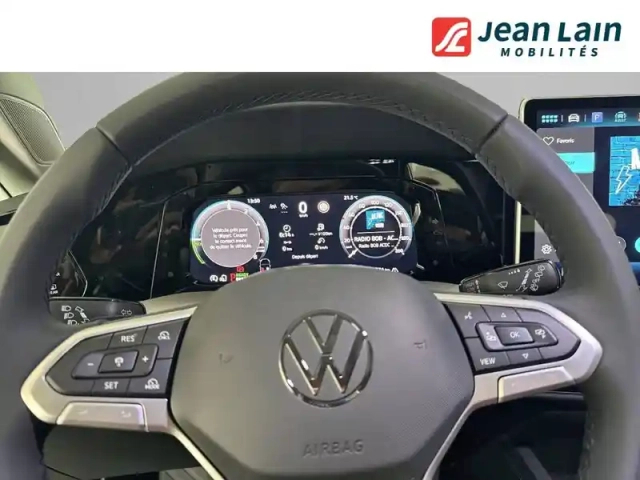 Volkswagen Golf 1.5 ehybrid 204 dsg6 — photo 30