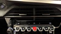 Peugeot 2008 1.2 Hybrid 145ch GT e-DCS6 — photo 26