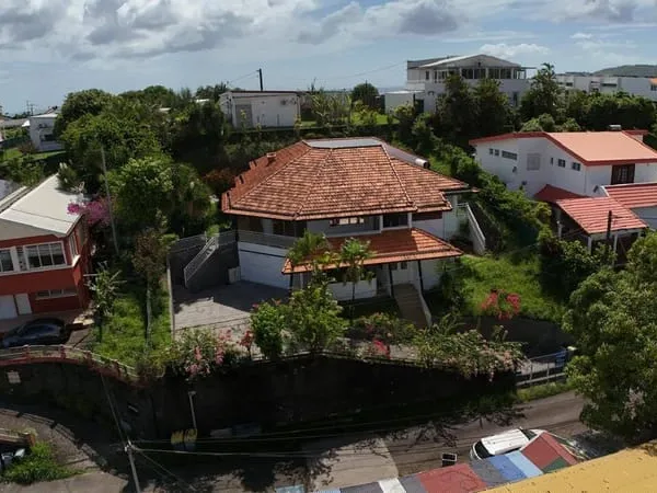 Villa 7 pièces 200 m²