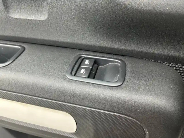 Citroën C3 puretech 110 s&amp;s bvm6 — photo 41