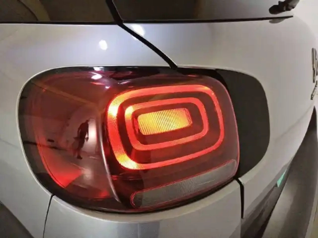 Citroën C3 Aircross bluehdi 110 s&amp;s bvm6 — photo 47