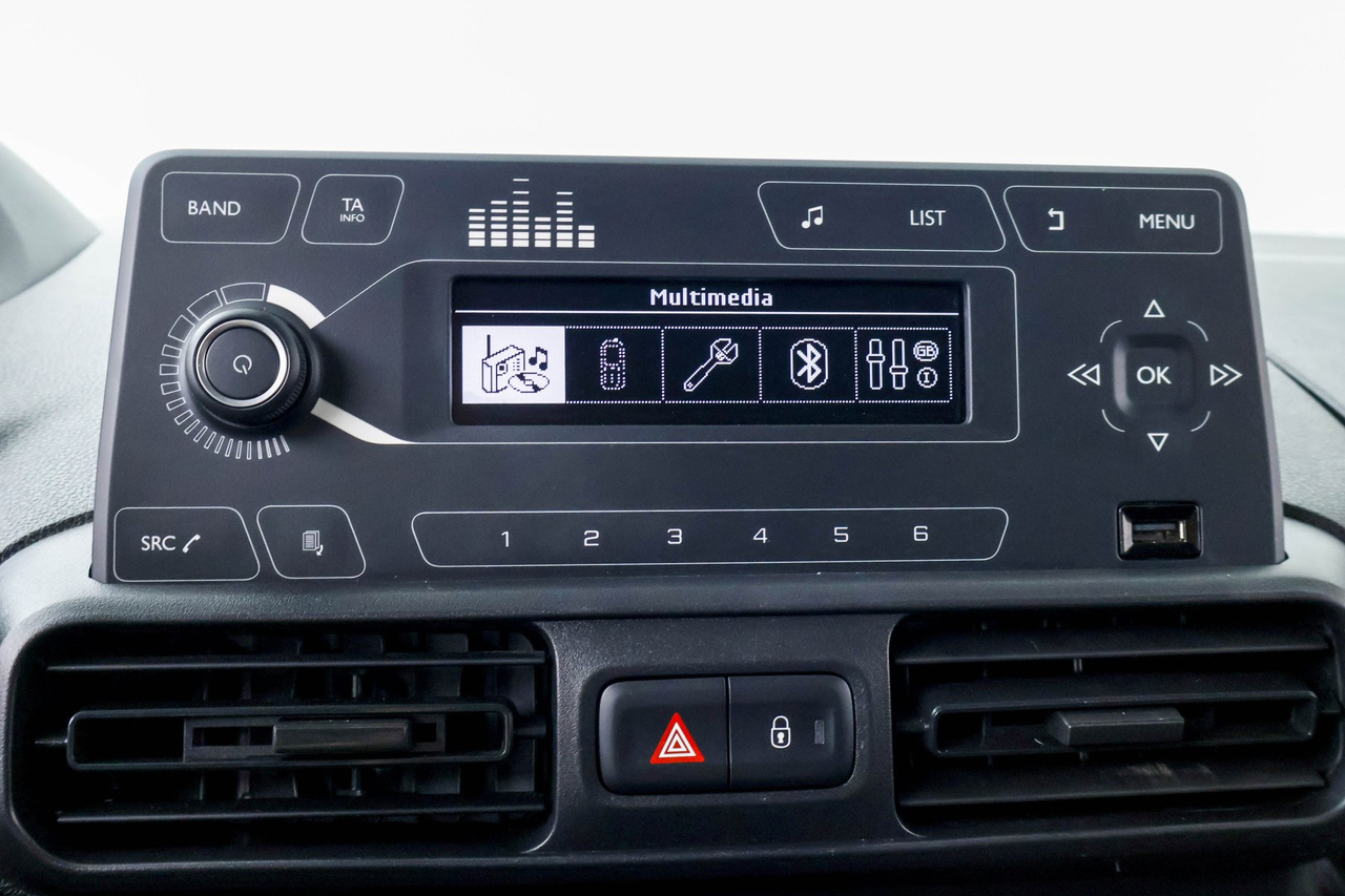 Peugeot Rifter — photo 26