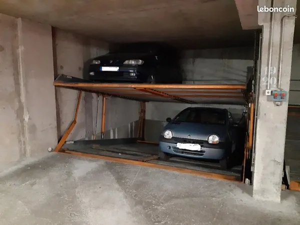 Place de parking plateforme