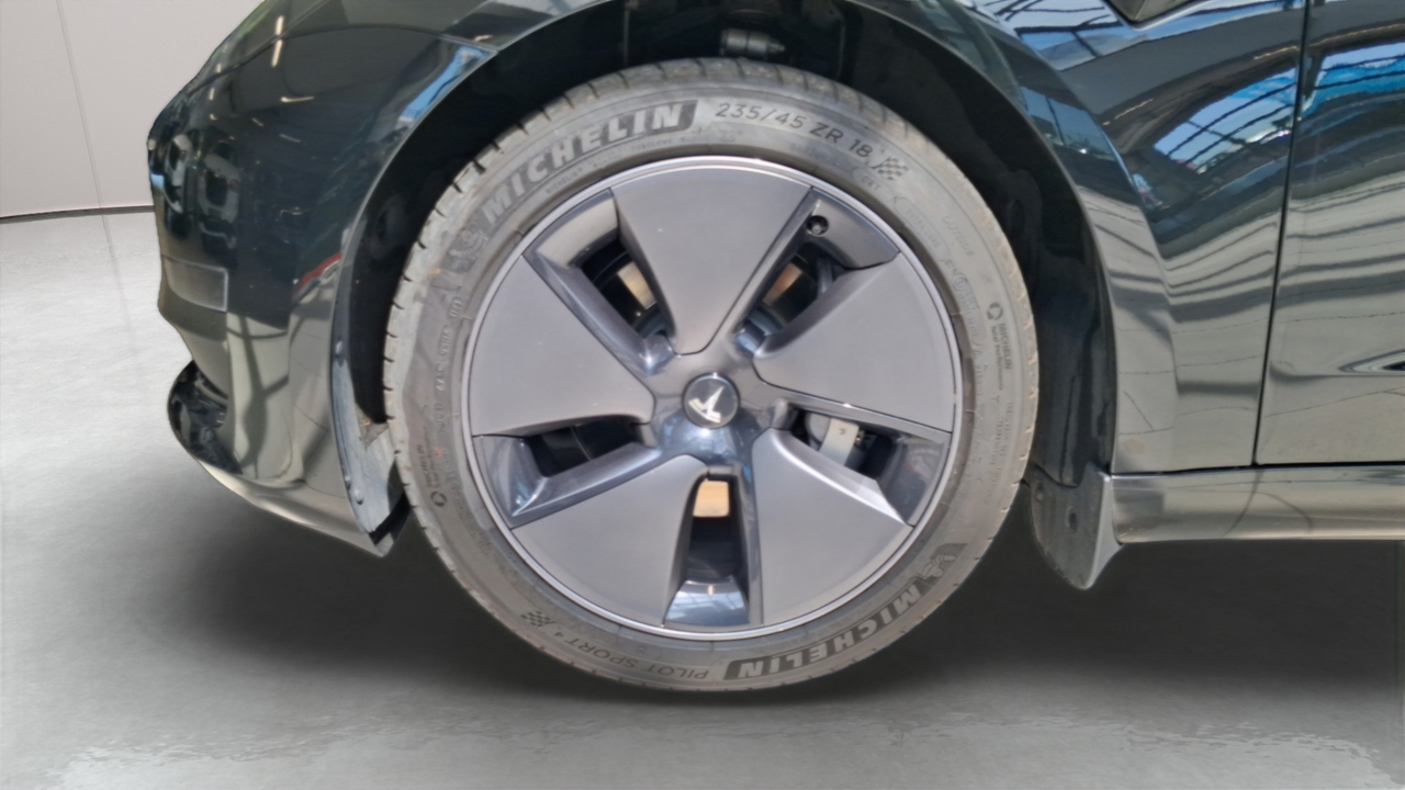 Tesla MODEL Y Grande Autonomie Dual Motor AWD — photo 14