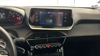 Peugeot 2008 1.2 PureTech 130ch S&S Allure EAT8 — photo 19
