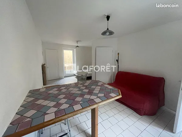 Studio 1 pièce 31 m²