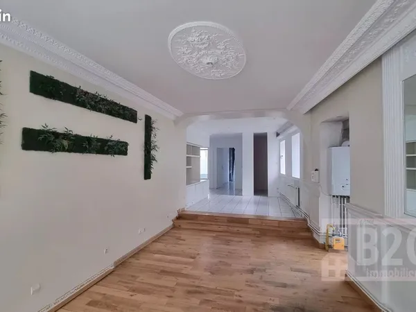 Local 106 m² Grenoble
