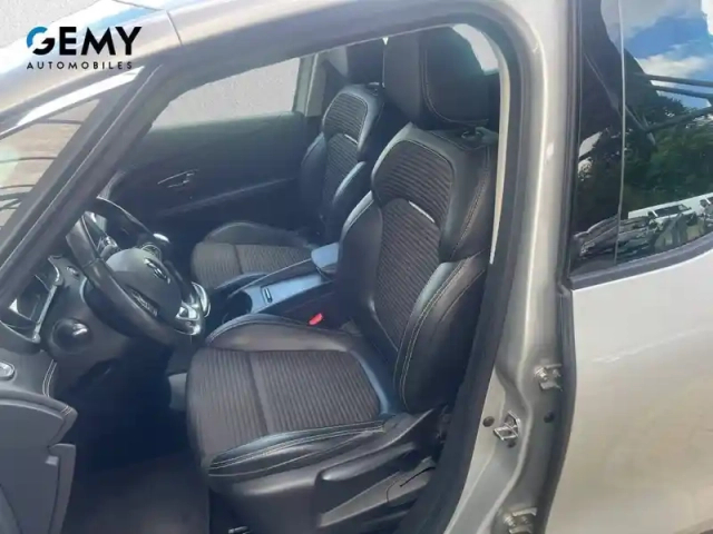 Renault Scenic dci 110 energy edc — photo 9